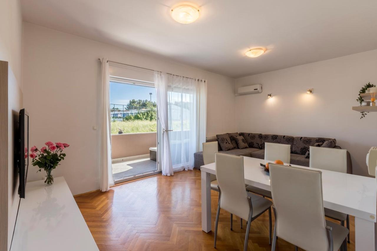 Nona Apartment Сплит Екстериор снимка