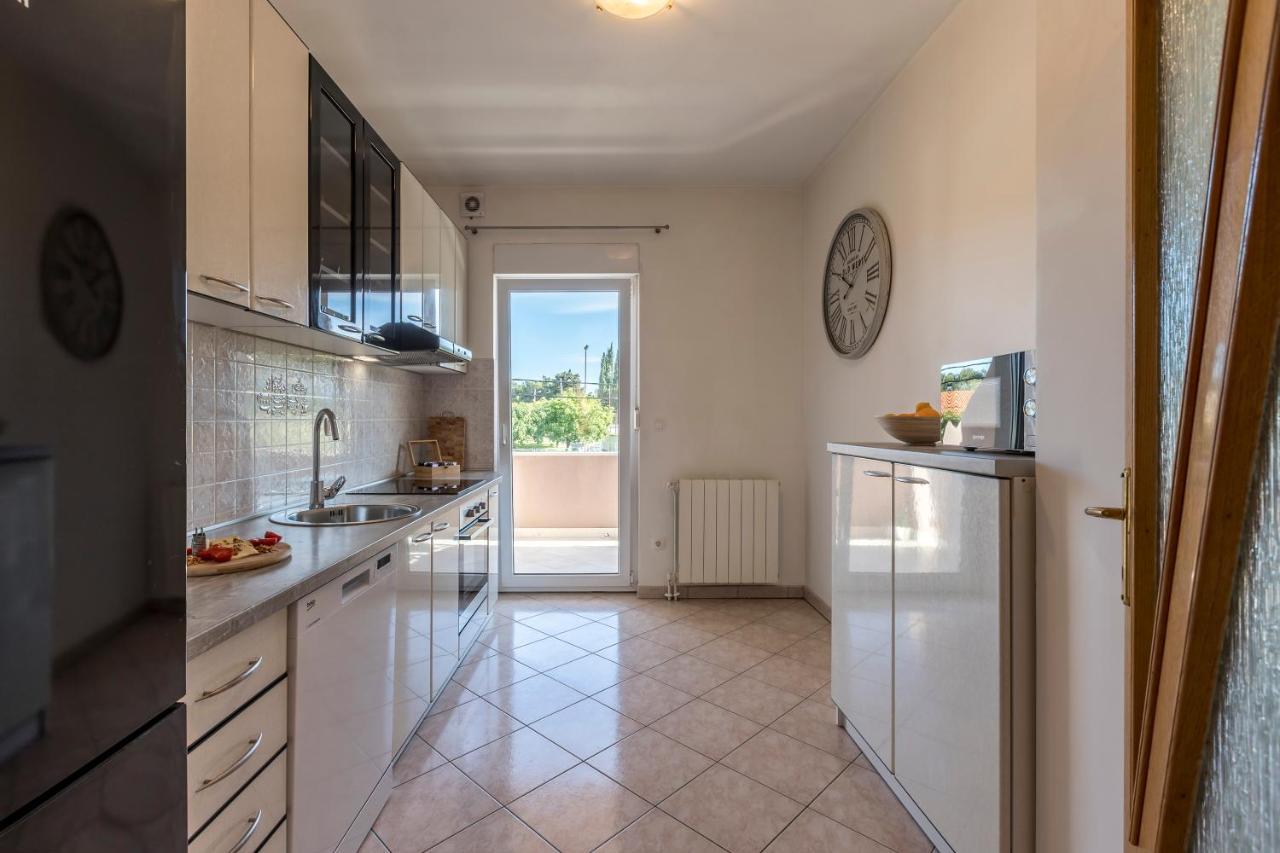 Nona Apartment Сплит Екстериор снимка