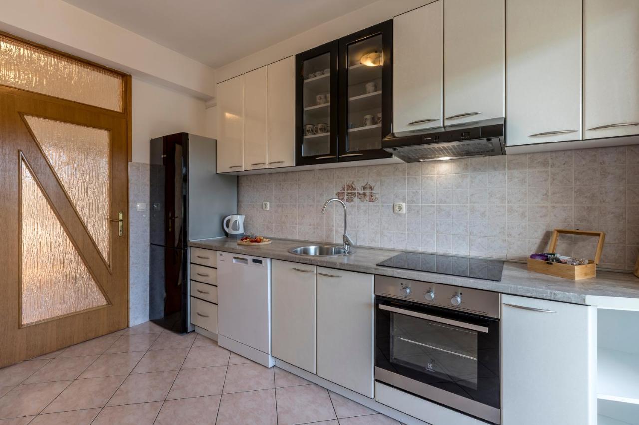Nona Apartment Сплит Екстериор снимка